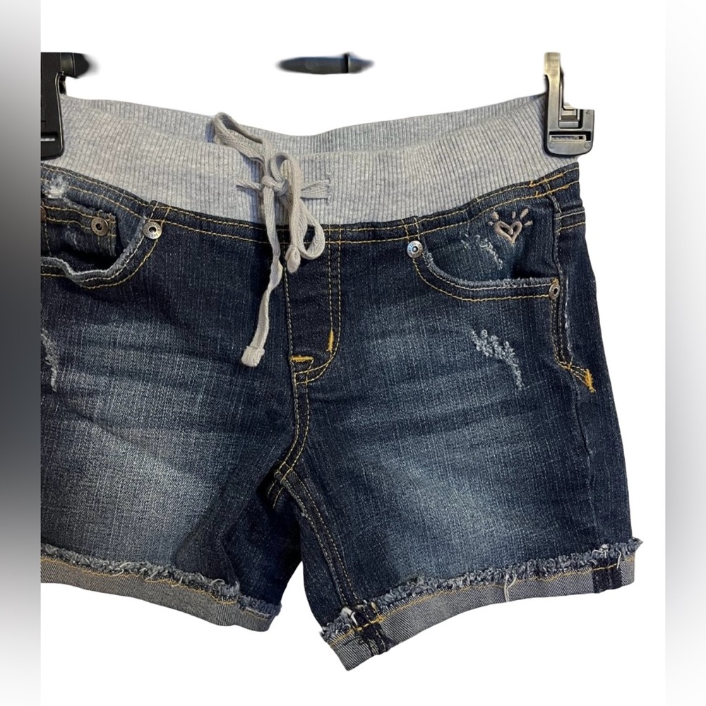 Justice distressed jean shorts size 8